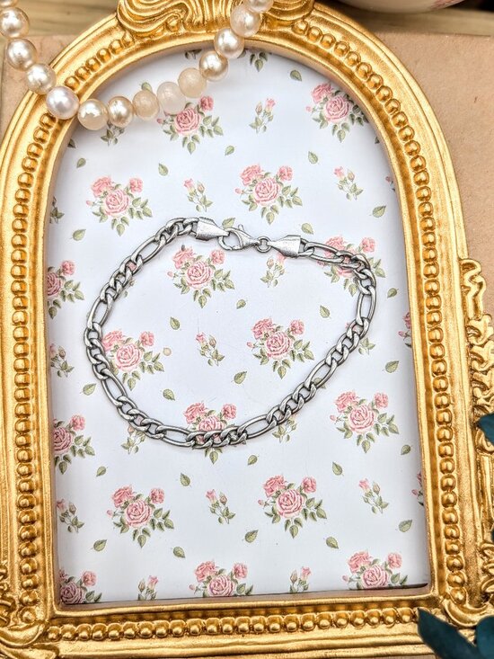 JCM Jewelry - Vintage stamped JCM China sterling silver Figaro chain link bracelet